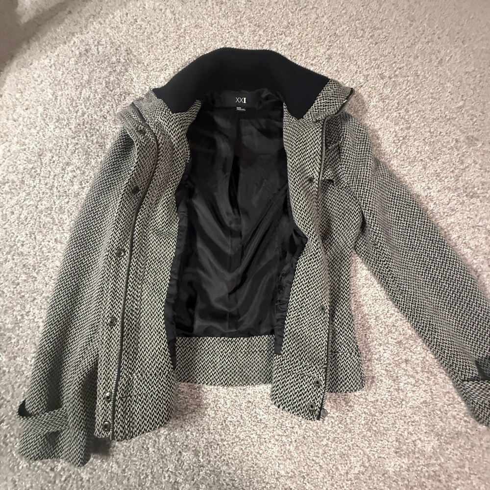 Forever 21 Tweed Houndstooth Fitted Tailored Wool-Blend Jacket – Size Medium - Picture 8 of 8